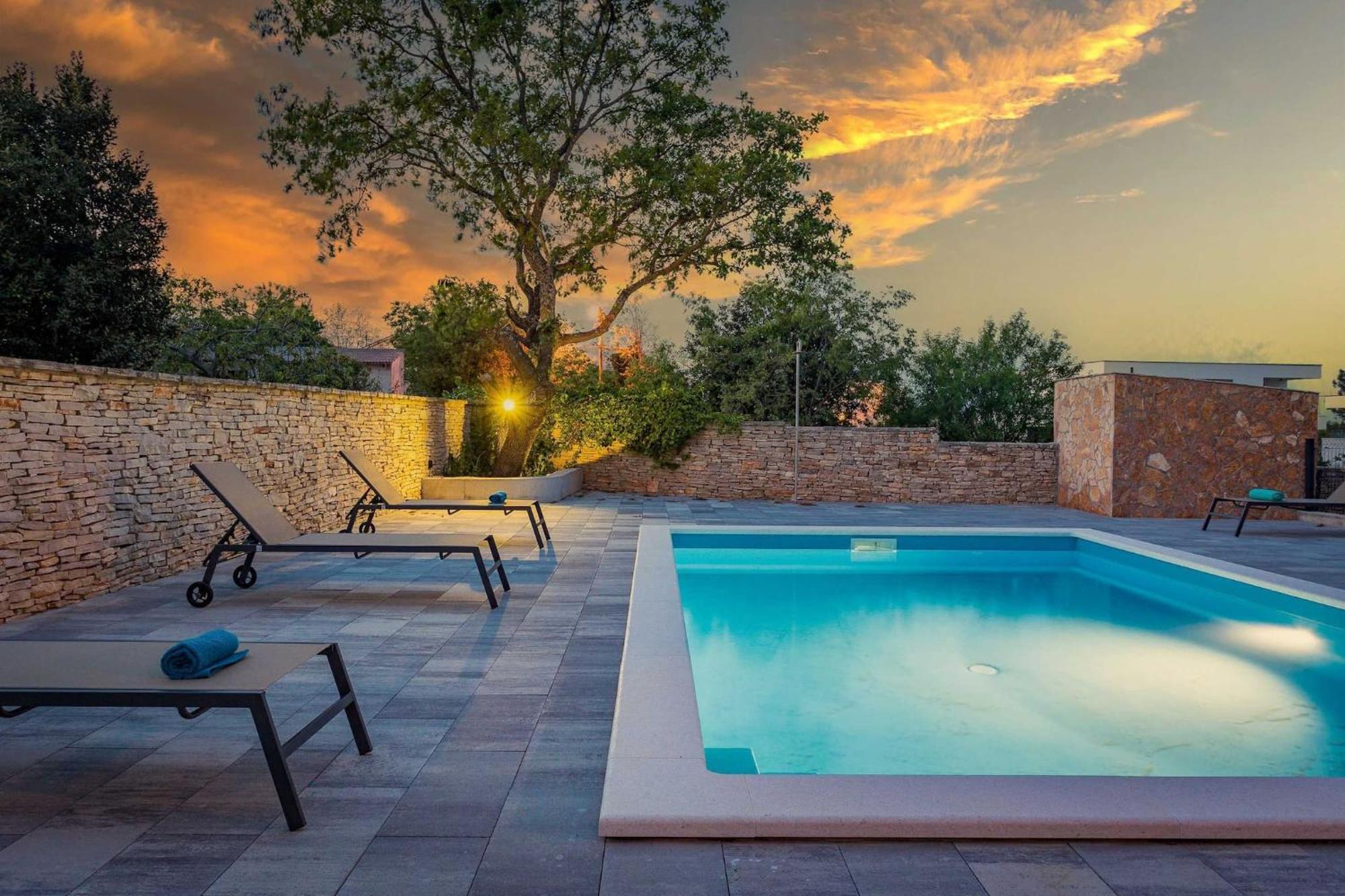 Apartments Cesare With Shared Pool Liznjan Luaran gambar